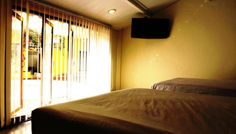 Smile House Guesthouse Чиангмай Номер фото