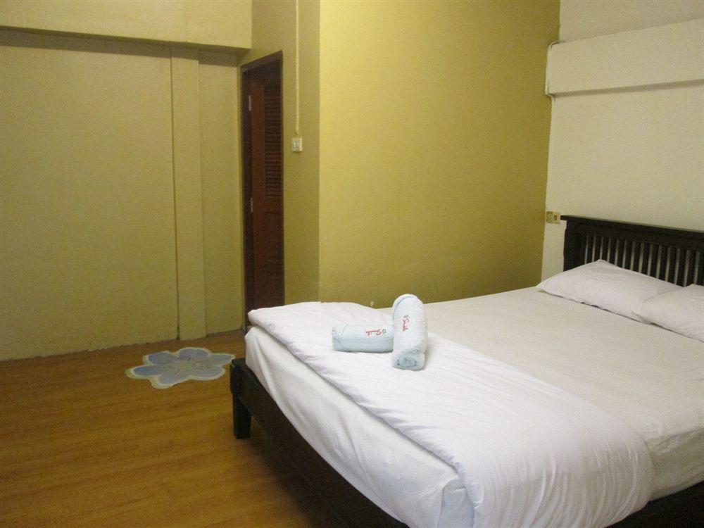 Smile House Guesthouse Чиангмай Экстерьер фото