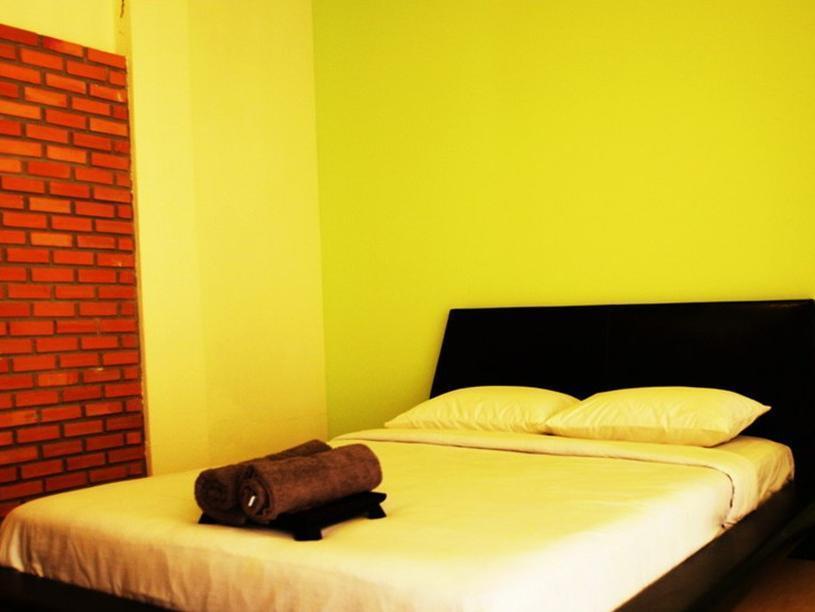 Smile House Guesthouse Чиангмай Экстерьер фото